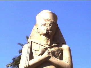 Karnak_Temple3.jpg (16560 bytes)
